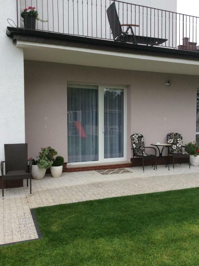 Villa Roza Wiatrow Mielno  Exteriör bild